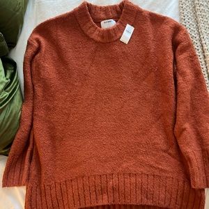 NWT - OLD NAVY OVERSIZED SWEATER - SMALL